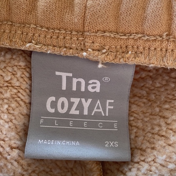 TNA COZY AF fleece sweatpants - Picture 3 of 4